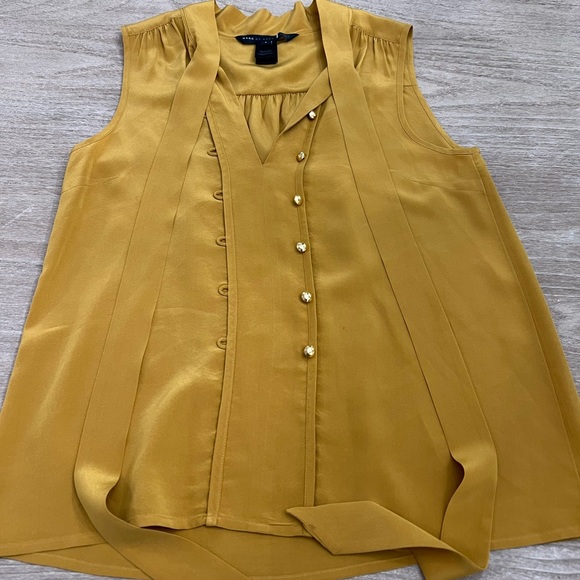 Marc By Marc Jacobs Tops - Marc by marc jacobs sleeveless marigold Blouse size 4